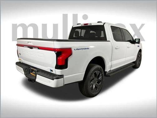 2025 Ford F-150 Lightning LARIAT