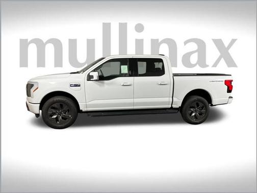 2025 Ford F-150 Lightning LARIAT