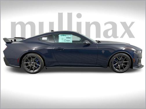 2025 Ford Mustang Dark Horse