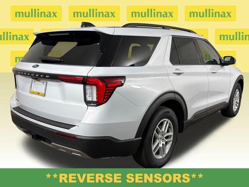 Space White Metallic 2026 Ford Explorer Active
