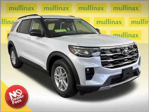 Space White Metallic 2026 Ford Explorer Active