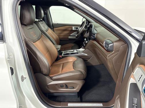 White Metallic 2023 Ford Explorer King Ranch