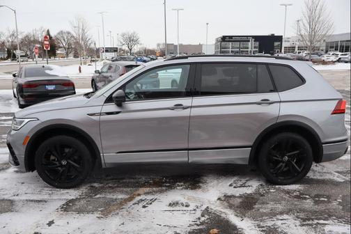 2023 Volkswagen Tiguan 2.0T SE R-Line Black 4MOTION