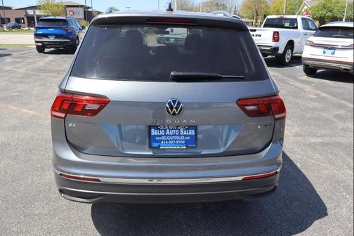 Gray 2023 Volkswagen Tiguan 2.0T SE 4MOTION