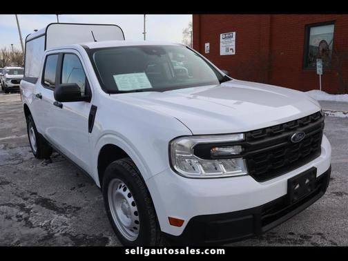 2023 Ford Maverick XL