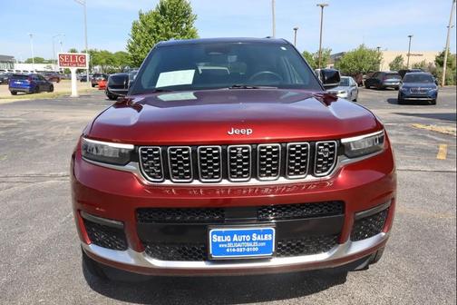 Black 2022 Jeep Grand Cherokee L Summit