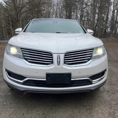 Pearl White 2018 Lincoln MKX Reserve