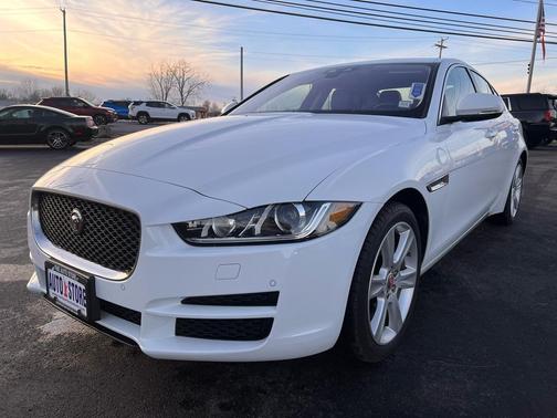 2019 Jaguar XE 25t Premium