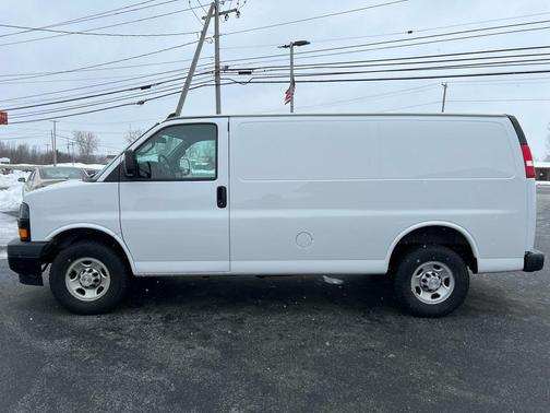 2020 Chevrolet Express 2500 RWD 2500 Regular Wheelbase WT