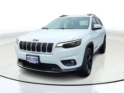 White 2019 Jeep Cherokee Altitude