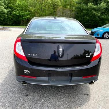 2013 Lincoln MKS Base