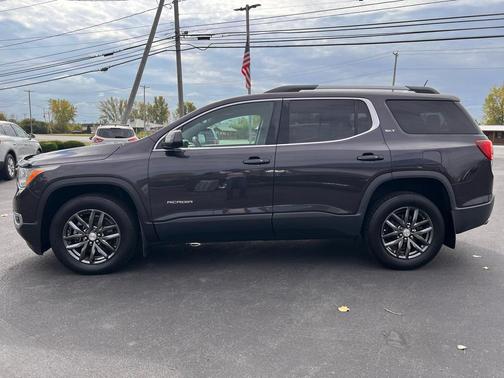 2017 GMC Acadia SLT-1