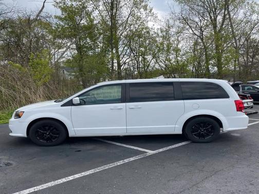 White 2019 Dodge Grand Caravan GT