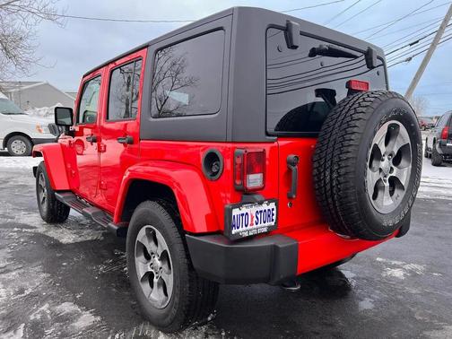 2017 Jeep Wrangler Unlimited Sahara