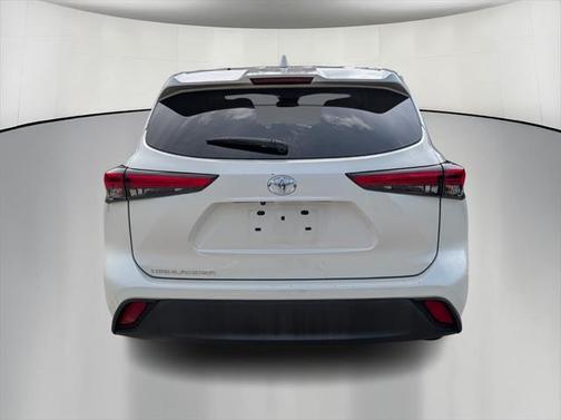 2021 Toyota Highlander L