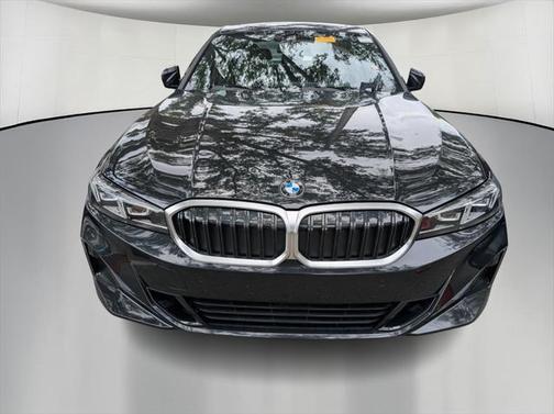 2024 BMW 330 i xDrive