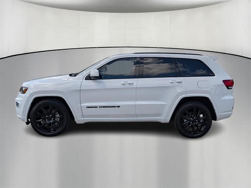2022 Jeep Grand Cherokee Laredo