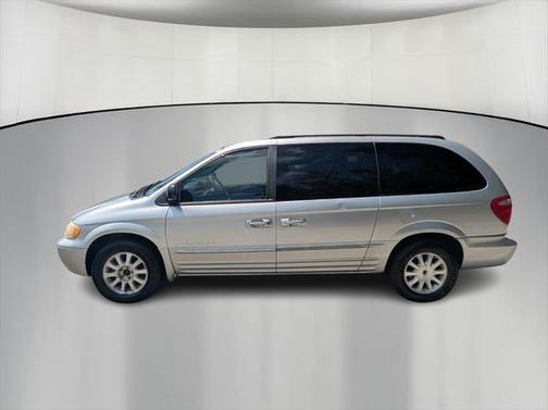 2001 Chrysler Town & Country LXi