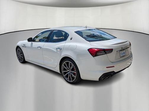 2023 Maserati Ghibli Modena