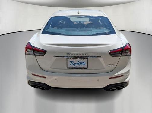 2023 Maserati Ghibli Modena