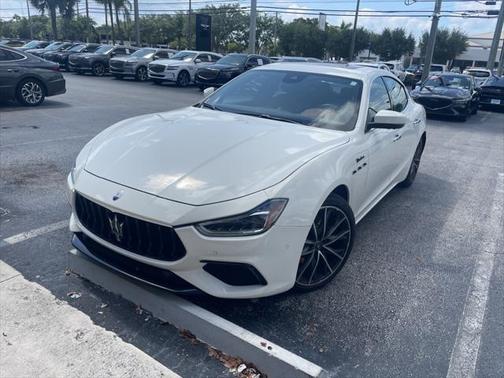 2023 Maserati Ghibli Modena