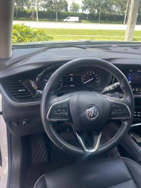 2023 Buick Envision Essence FWD