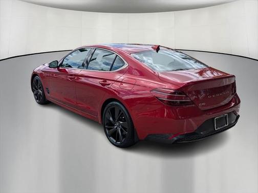 2023 Genesis G70 2.0T RWD
