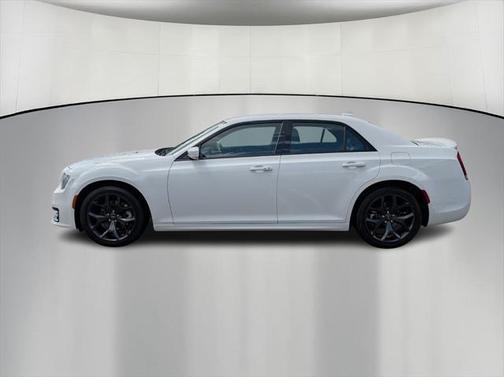 2021 Chrysler 300 S