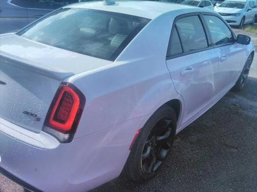 2021 Chrysler 300 S