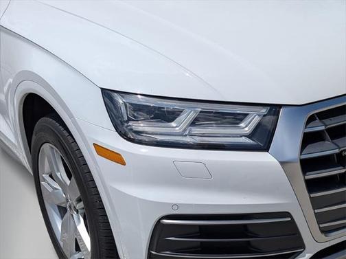 2018 Audi Q5 2.0T Premium Plus