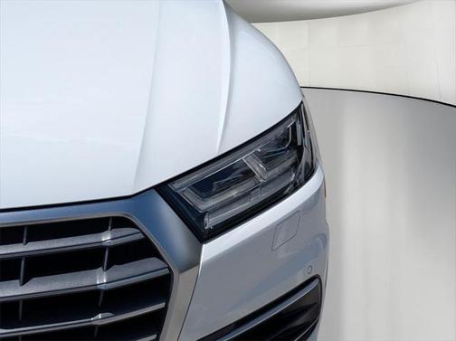 2018 Audi Q5 2.0T Premium Plus