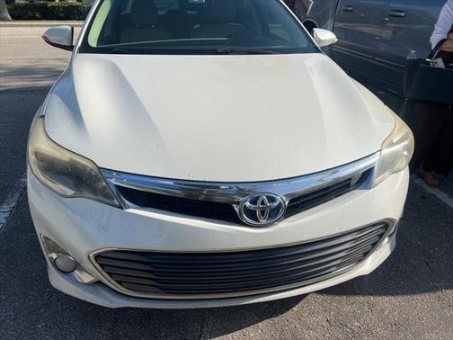 2014 Toyota Avalon Hybrid XLE Premium