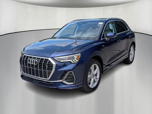 2023 Audi Q3 Premium 45 TFSI S line quattro Tiptronic