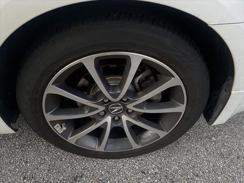 2017 Acura TLX V6 w/Advance Package
