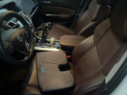 2017 Acura TLX V6 w/Advance Package