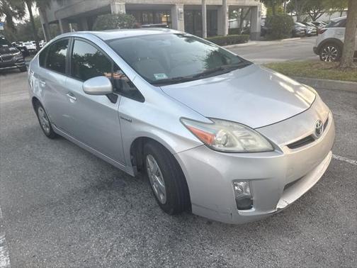 2010 Toyota Prius III