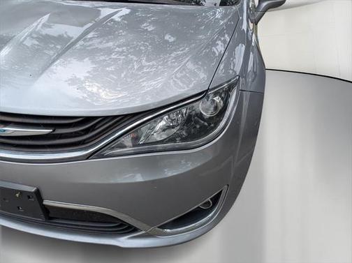 2019 Chrysler Pacifica Hybrid Touring Plus