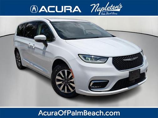 2023 Chrysler Pacifica Hybrid Touring L
