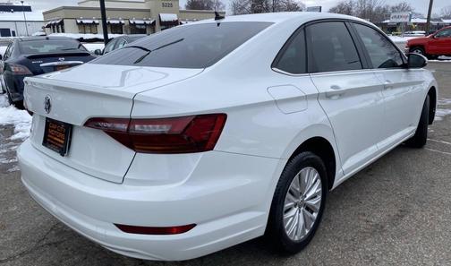 2019 Volkswagen Jetta 1.4T R-Line