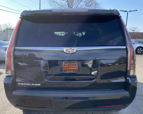 2016 Cadillac Escalade Luxury