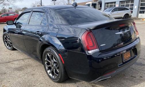 2016 Chrysler 300 S