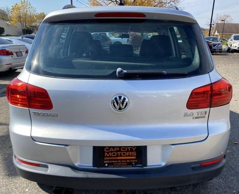 2015 Volkswagen Tiguan 4MOTION Auto S