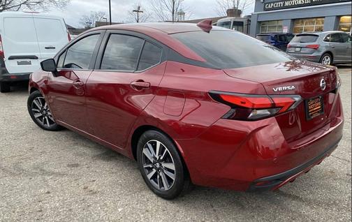 2021 Nissan Versa 1.6 SV
