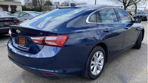 2021 Chevrolet Malibu FWD LT