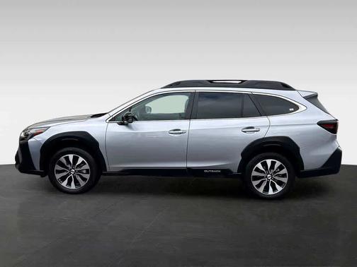 Ice Silver Metallic 2023 Subaru Outback Limited XT