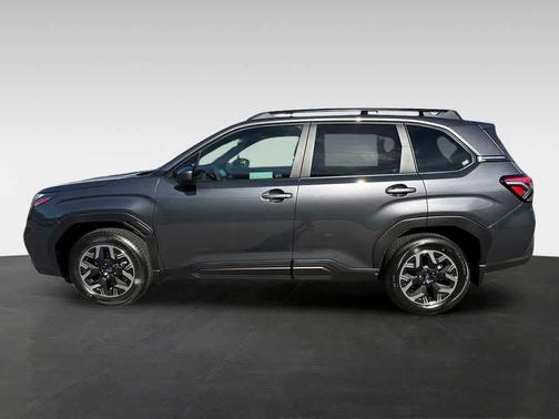 Magnetite Gray Metallic 2026 Subaru Forester Premium