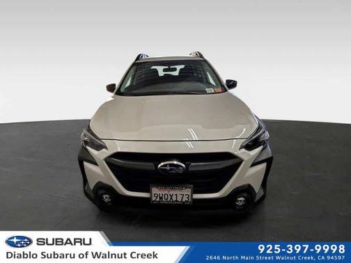 Crystal White Pearl 2025 Subaru Outback Premium