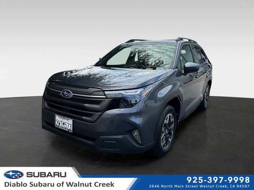 Magnetite Gray Metallic 2026 Subaru Forester Premium