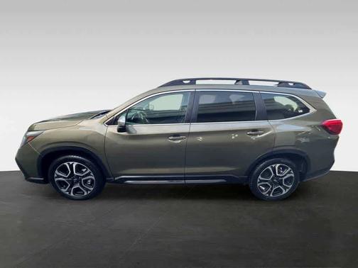 Autumn Green Metallic 2023 Subaru Ascent Limited