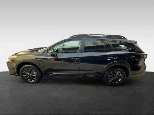 Crystal Black Silica 2025 Subaru Outback Onyx Edition